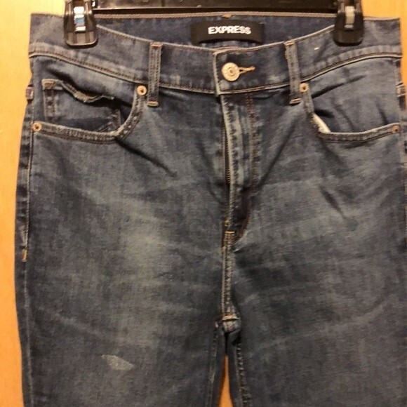 Express size 6 cropped bell flare high rise jeans NWOT - Picture 2 of 9
